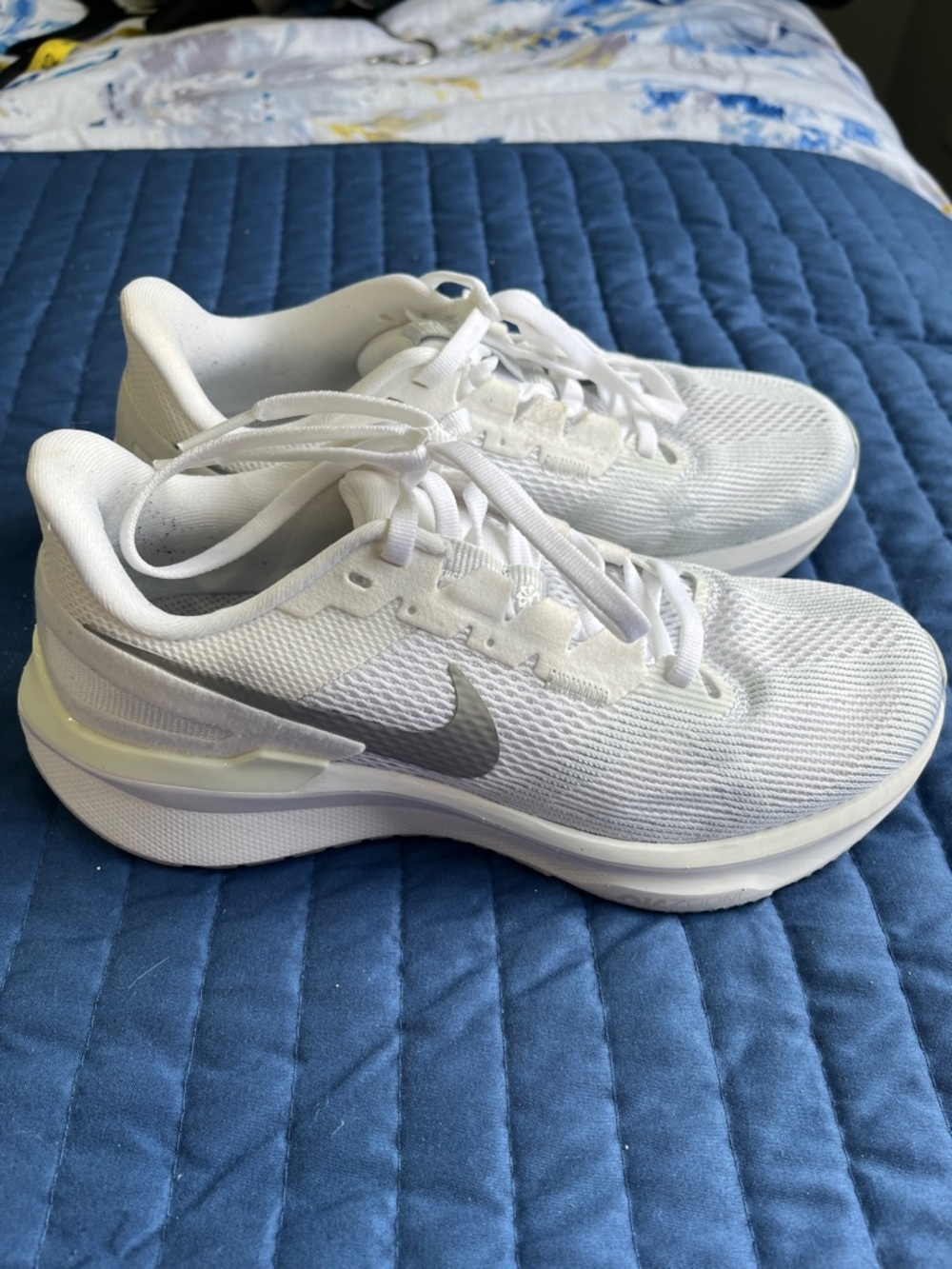 Nike Women’s White Athletic Running Shoes with Gray Swoosh